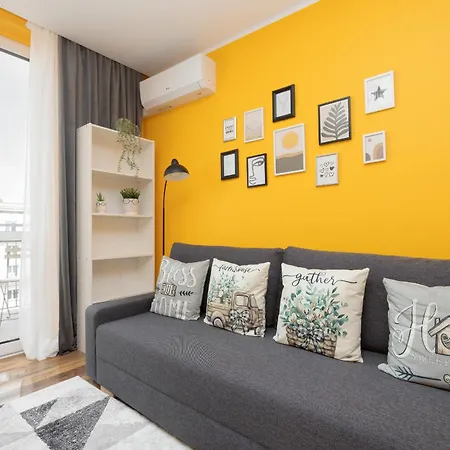 Na Alejach Jerozolimskich Przy Palacu Kultury I Nauki By Renters Appartamento Varsavia